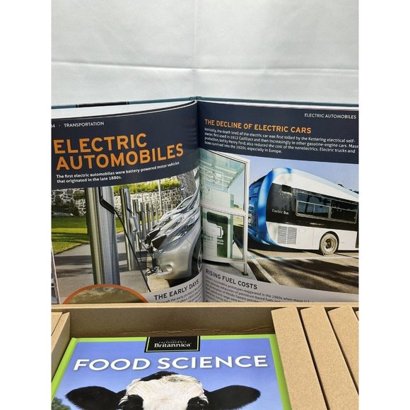 BRITANNICA Virtual Reality SCIENCE Kid-Friendly  VR Viewer - Picture 11 of 12